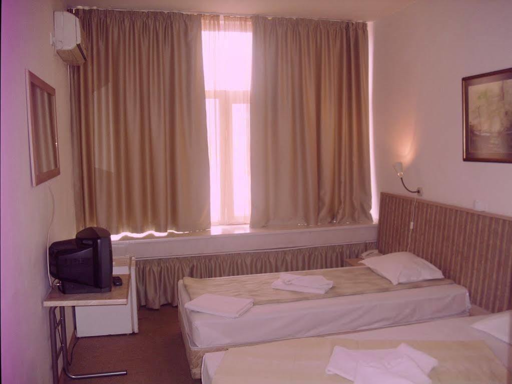 Hotel Alabin Central Sofia Bagian luar foto