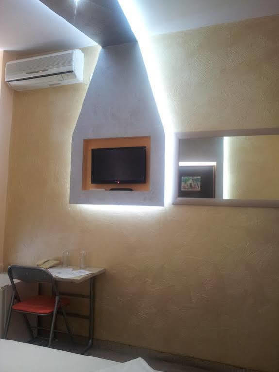 Hotel Alabin Central Sofia Bagian luar foto