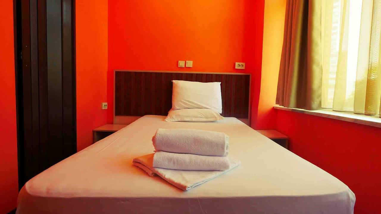 Hotel Alabin Central Sofia Bagian luar foto
